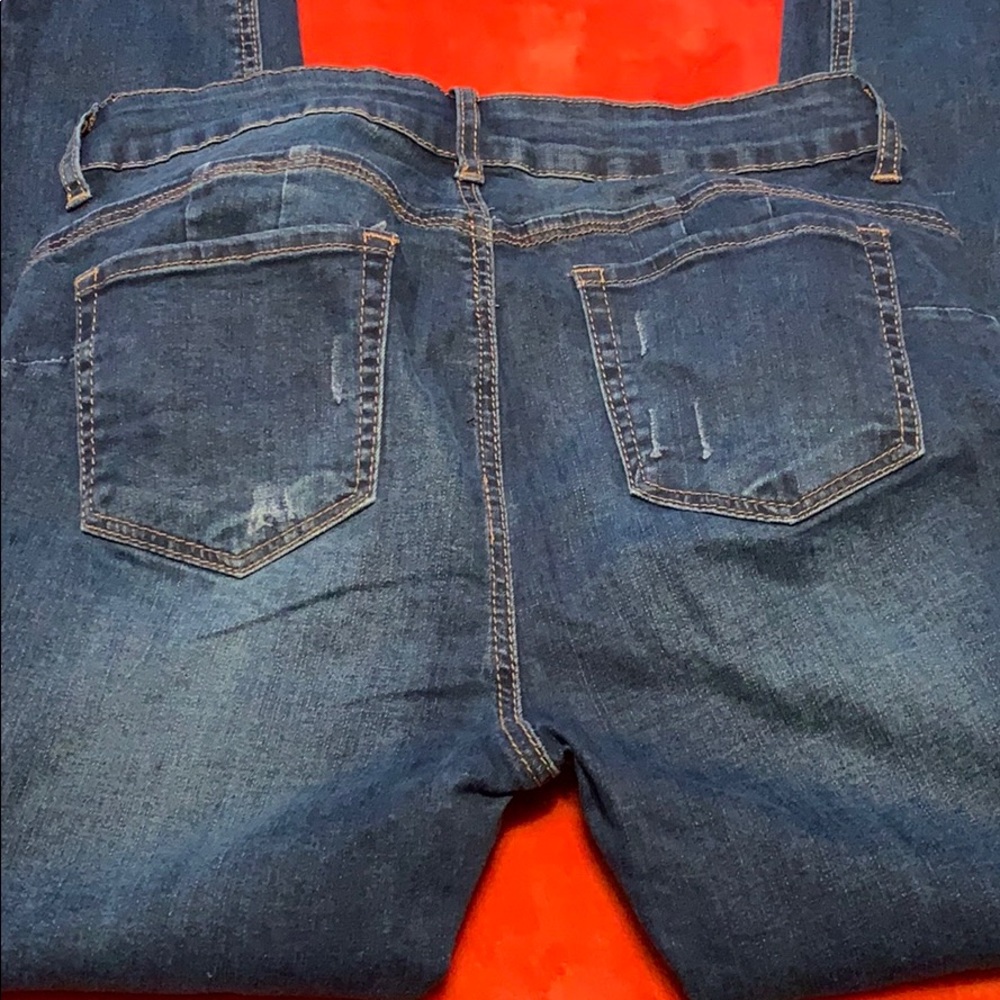 Jeans - Picture 3 of 4